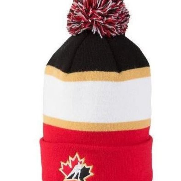 1 pc TEAM CANADA - NIKE GOLD EDITION - KNIT POM - Picture 2 of 2